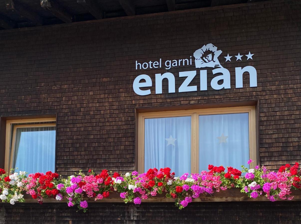 Hotel Garni Enzian Damüls Zewnętrze zdjęcie