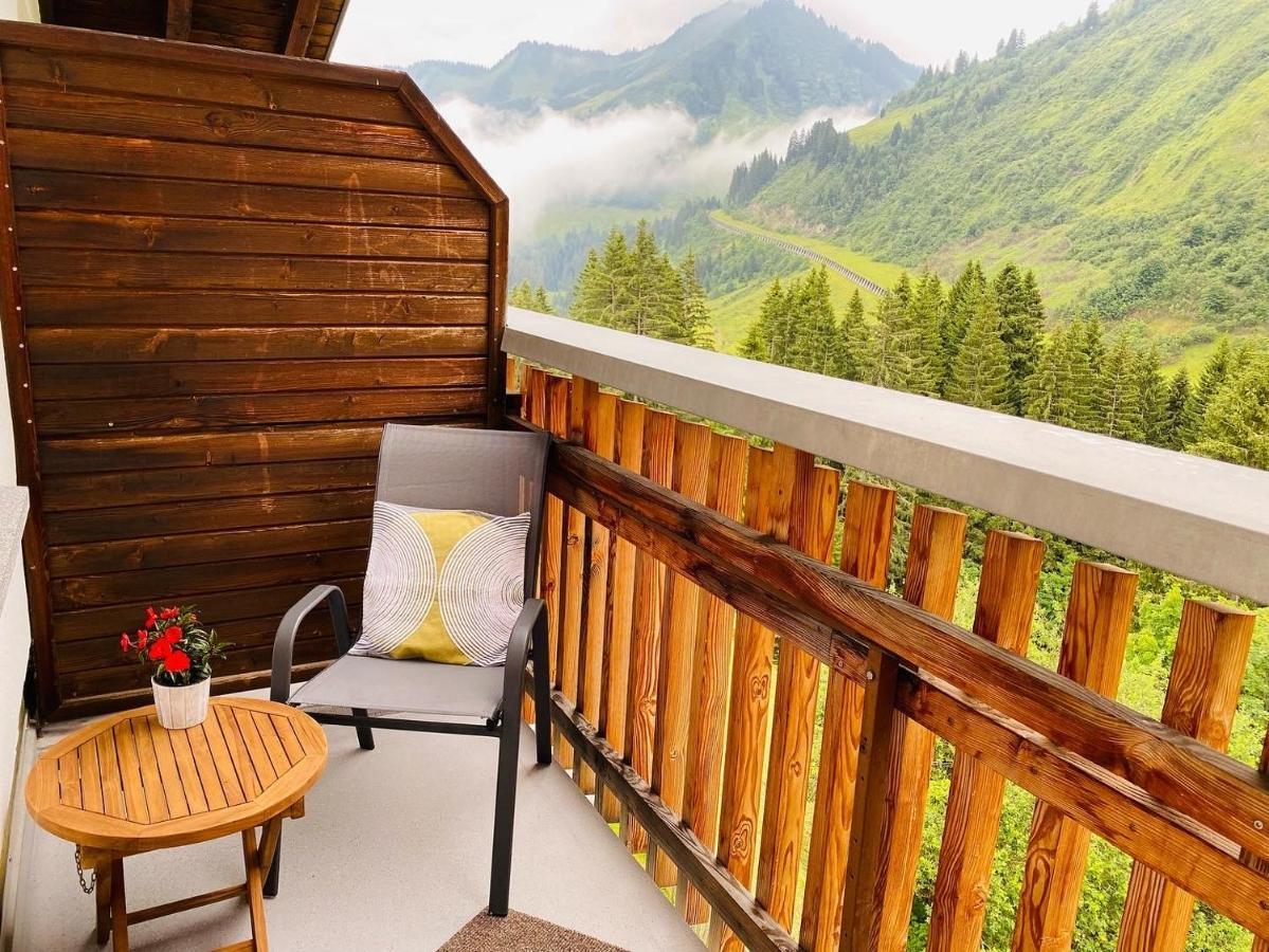 Hotel Garni Enzian Damüls Zewnętrze zdjęcie