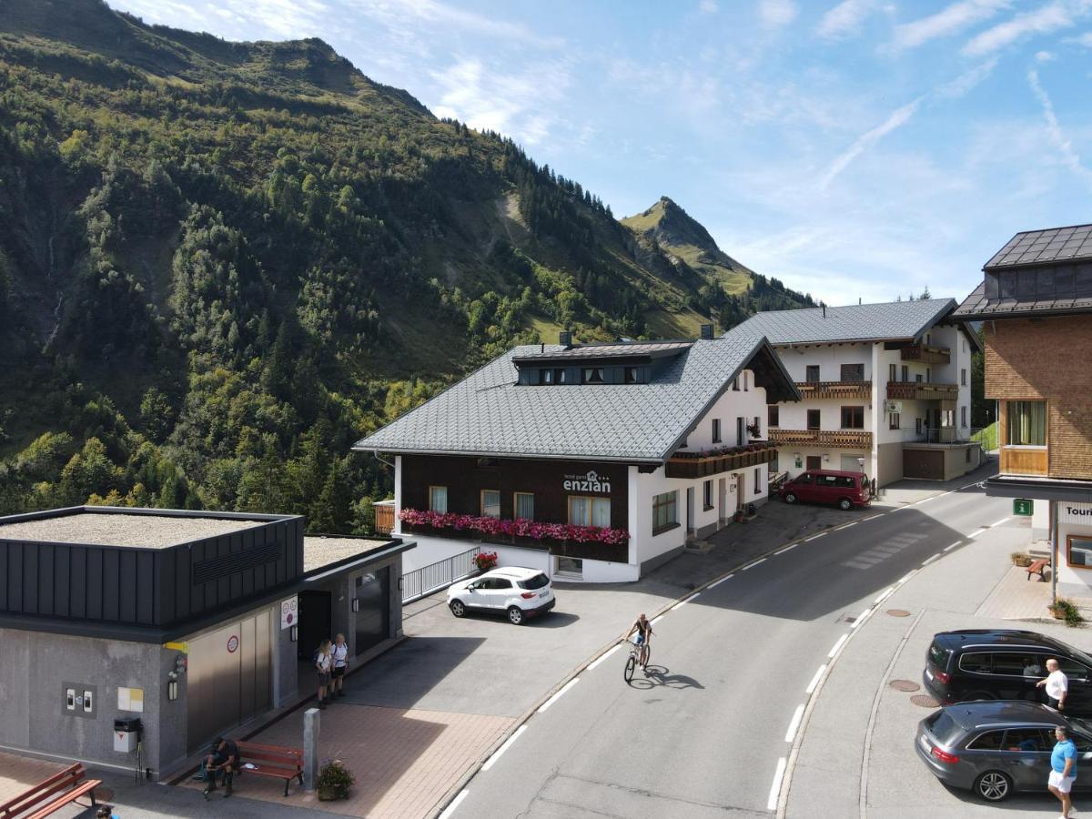 Hotel Garni Enzian Damüls Zewnętrze zdjęcie
