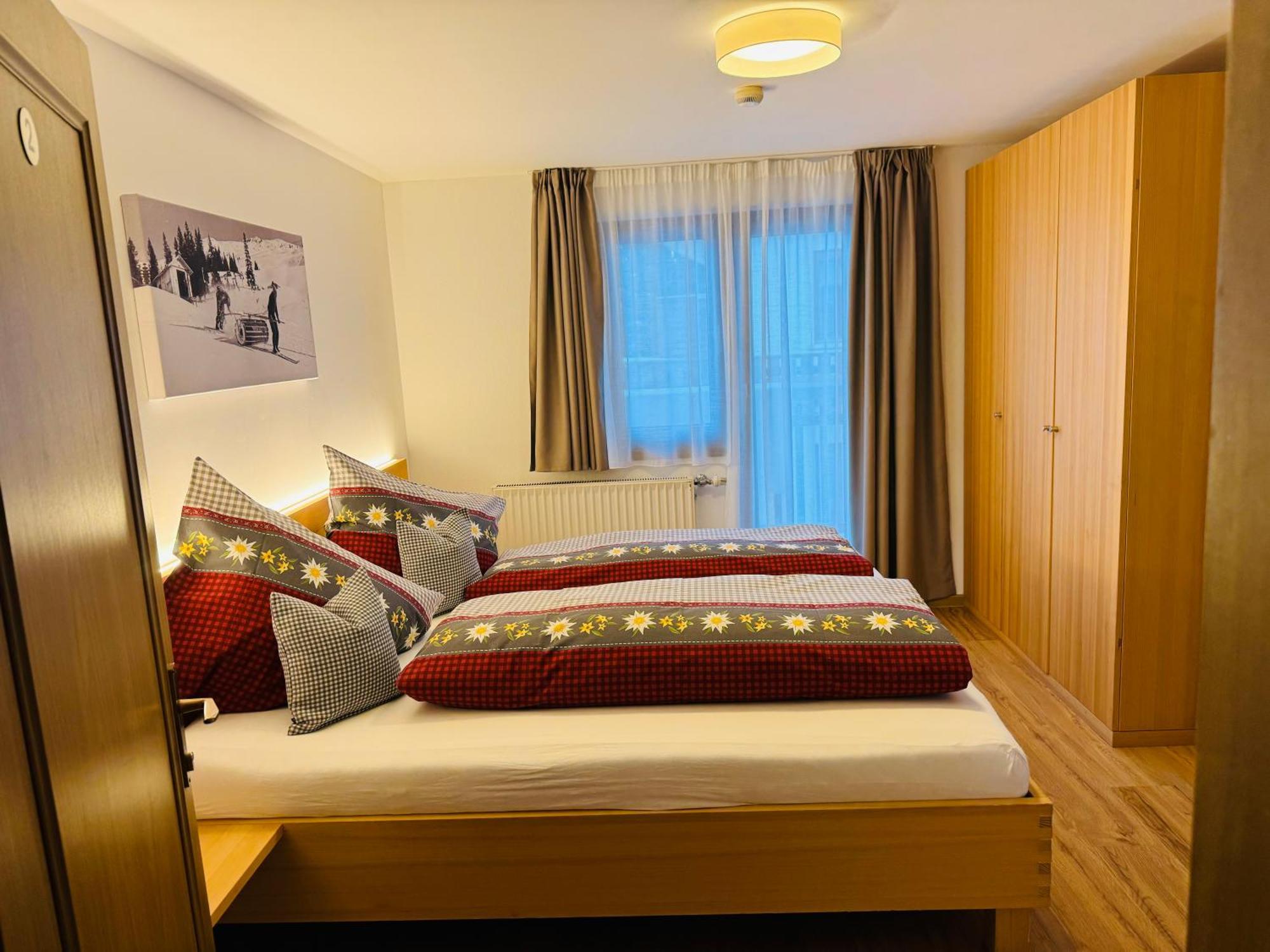 Hotel Garni Enzian Damüls Zewnętrze zdjęcie