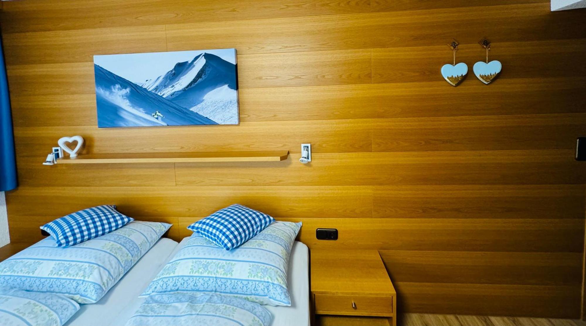 Hotel Garni Enzian Damüls Zewnętrze zdjęcie